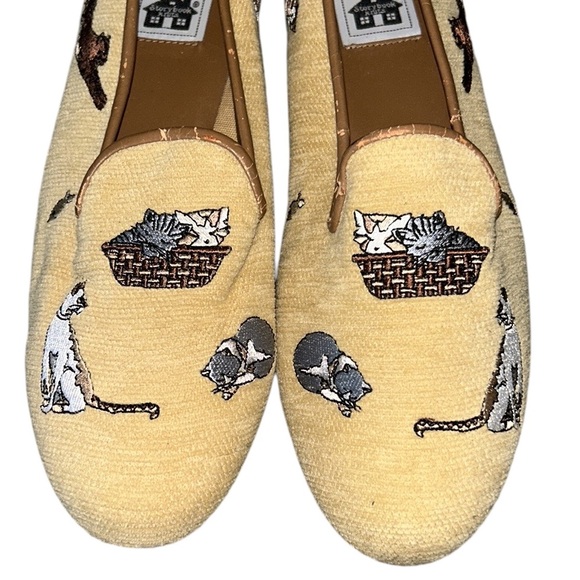 Storybook Knits Tan Embroidered Cats Cloth Loafers - 9.5 - Picture 6 of 13